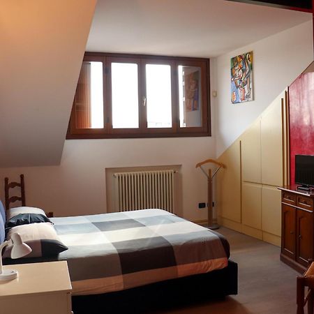 La Corte Di Brusuglio Apartments Cormano Extérieur photo